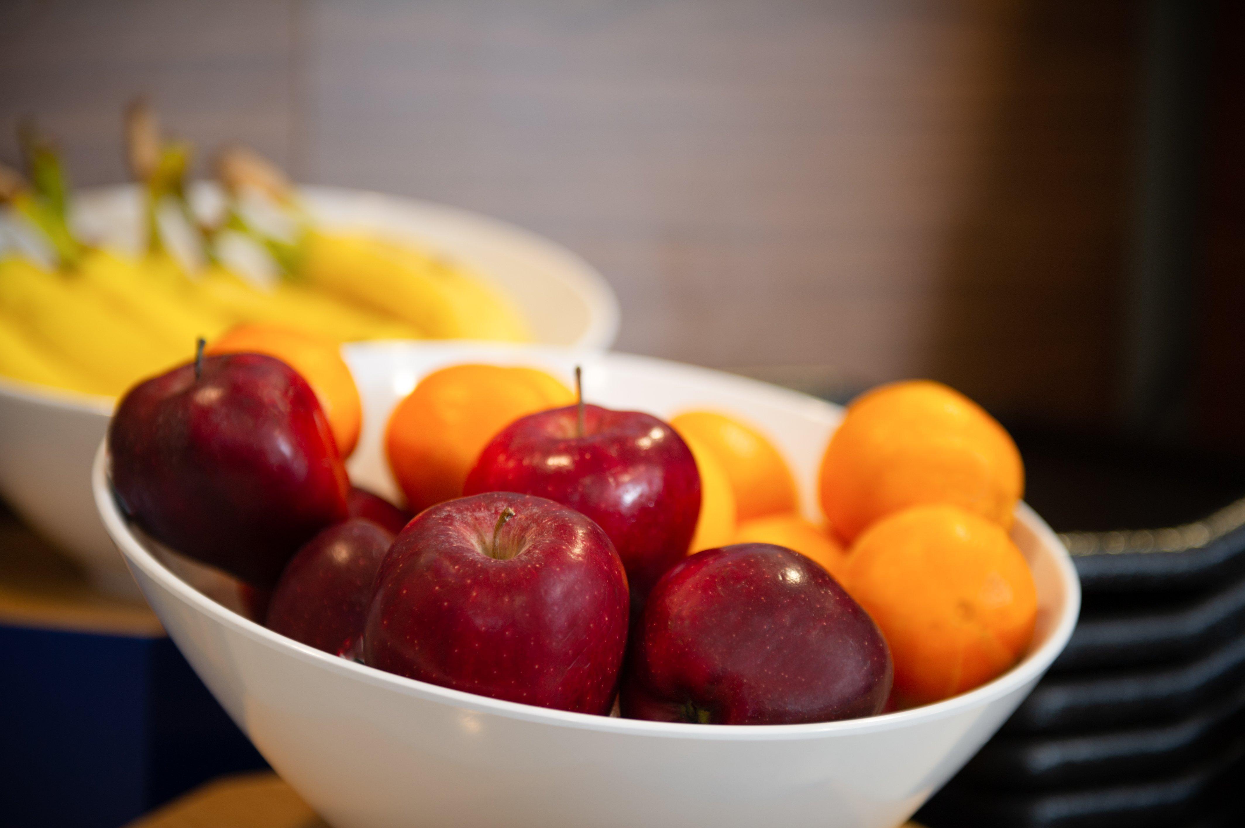 Holiday Inn Express & Suites Hayward By Ihg Bagian luar foto