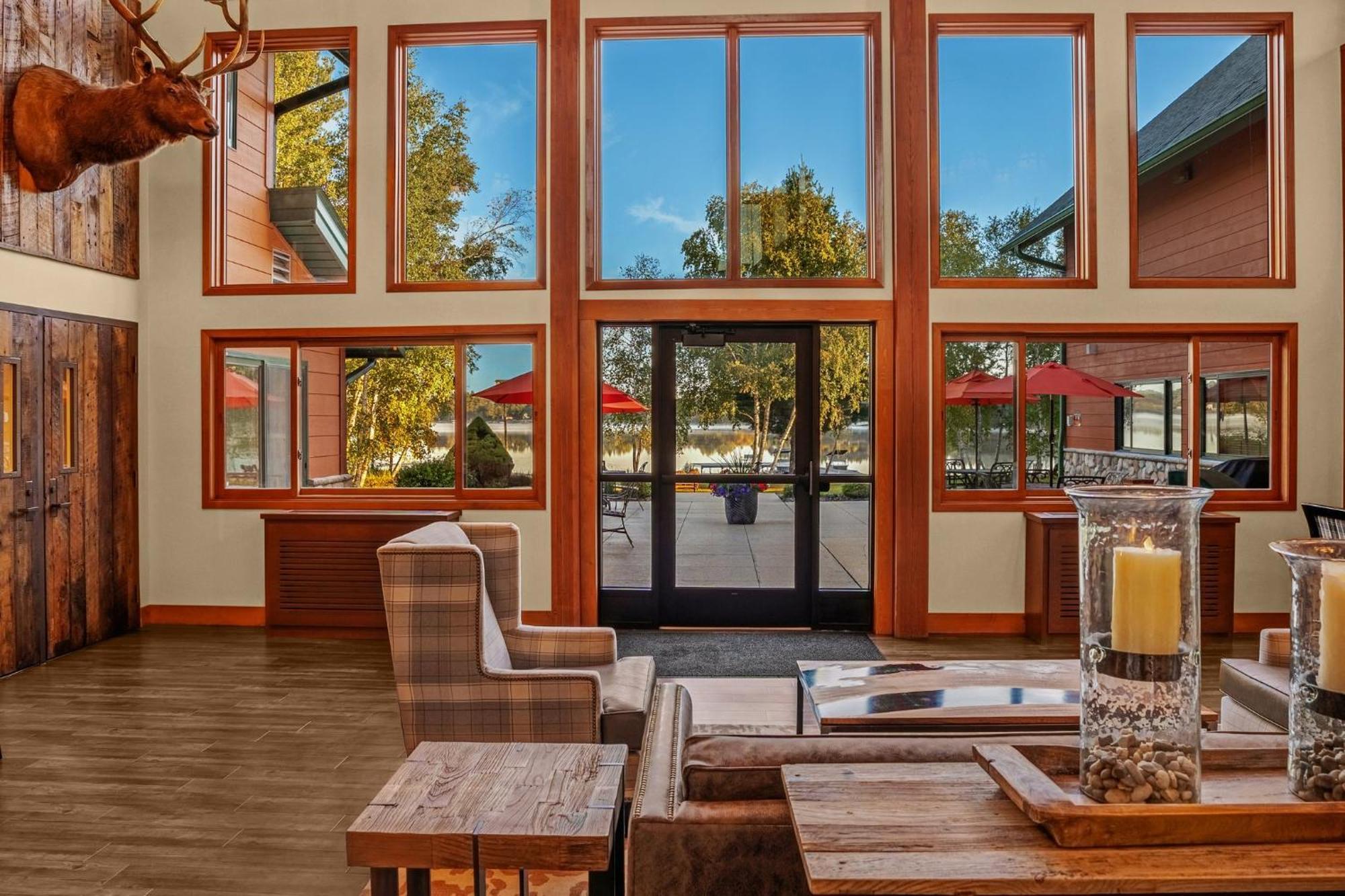 Holiday Inn Express & Suites Hayward By Ihg Bagian luar foto